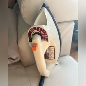 Vintage Electric Black and Decker Iron